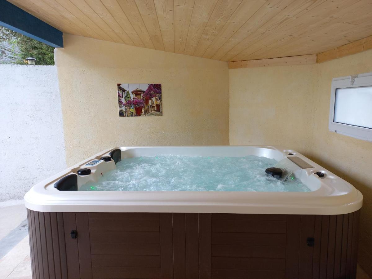 אנדוזה Gites De Plos Appart Chalet Piscine Spa מראה חיצוני תמונה
